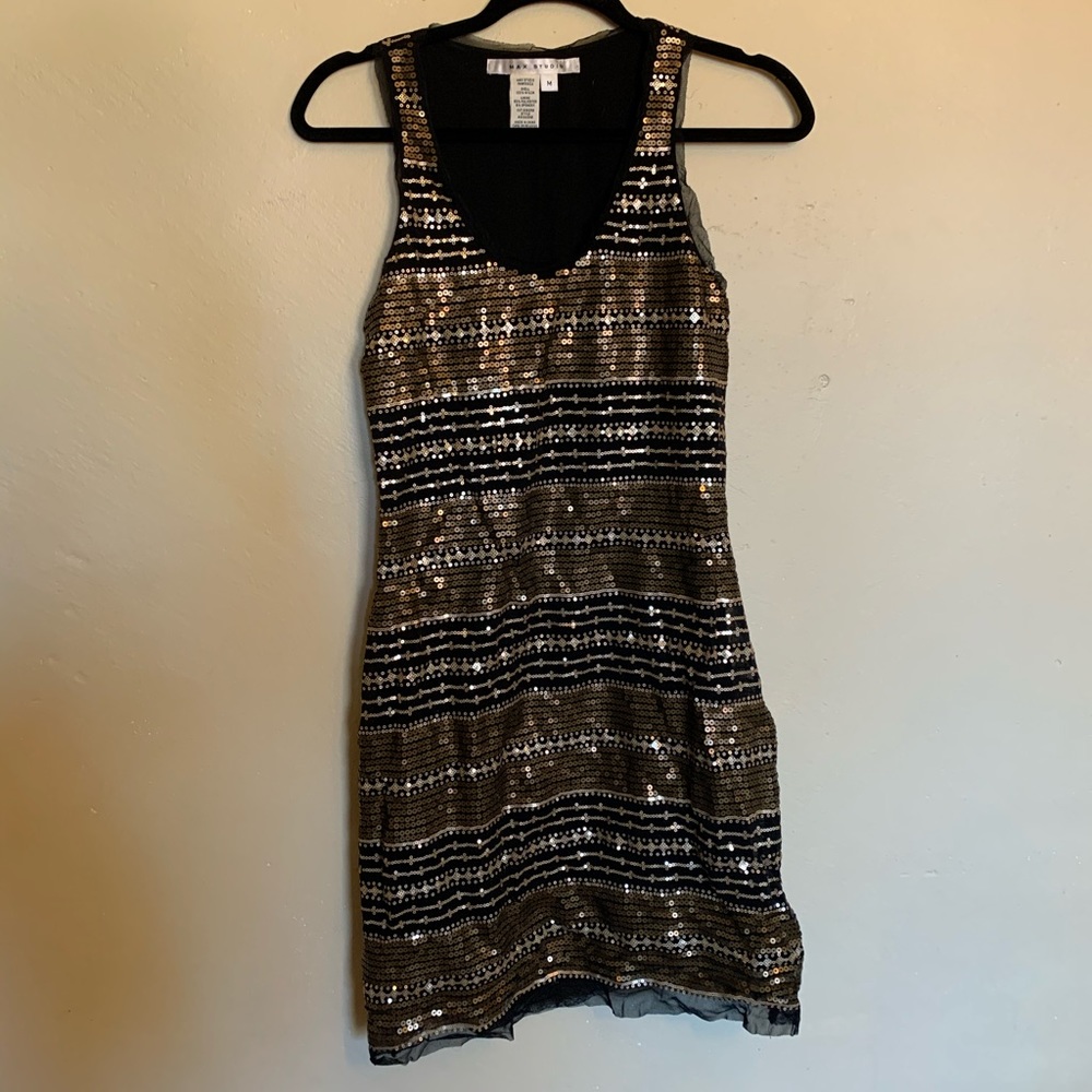 Max studio sleeveless sequined dress